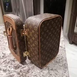 Vintage Louis Vuitton carrycase